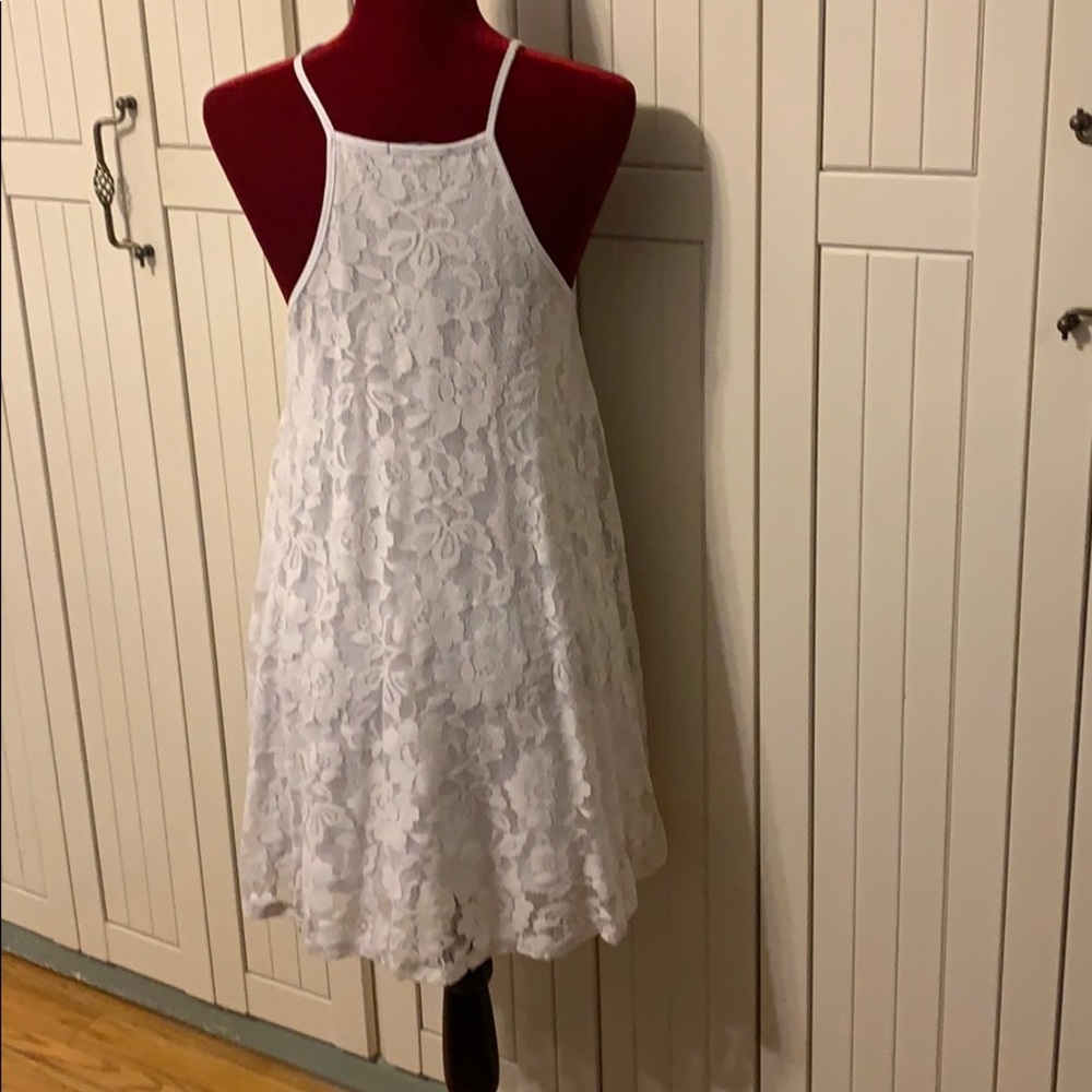 Lace Dress - Picture 2 of 4
